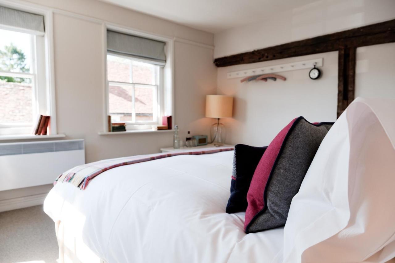 Bel And The Dragon-Kingsclere Hotel Exterior photo